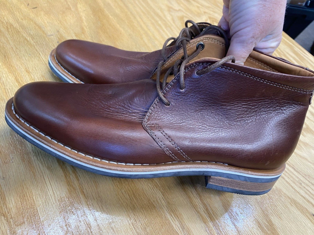 Helm The Hynes Whiskey Chukka Boots Men's 8 M Brown Leather Lace Up Mid Top S63